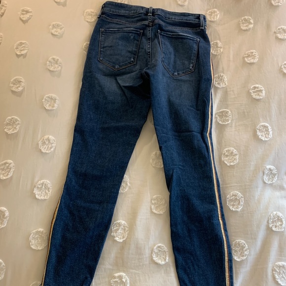 Abercrombie & Fitch Low Rise Ankle Jeans w/ Stripe - Picture 3 of 5